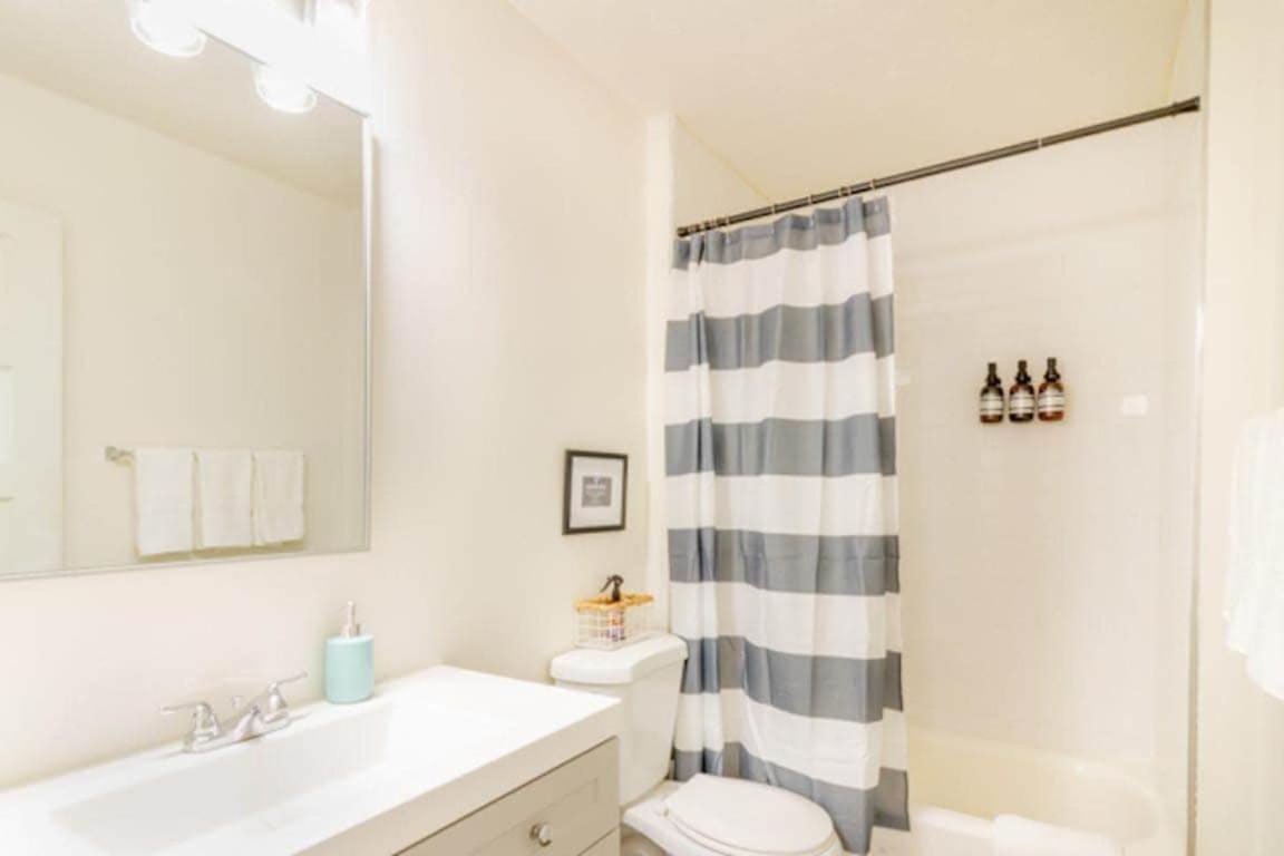 The Delightful Doubles- Unit A- Centrally Located Columbus Ngoại thất bức ảnh