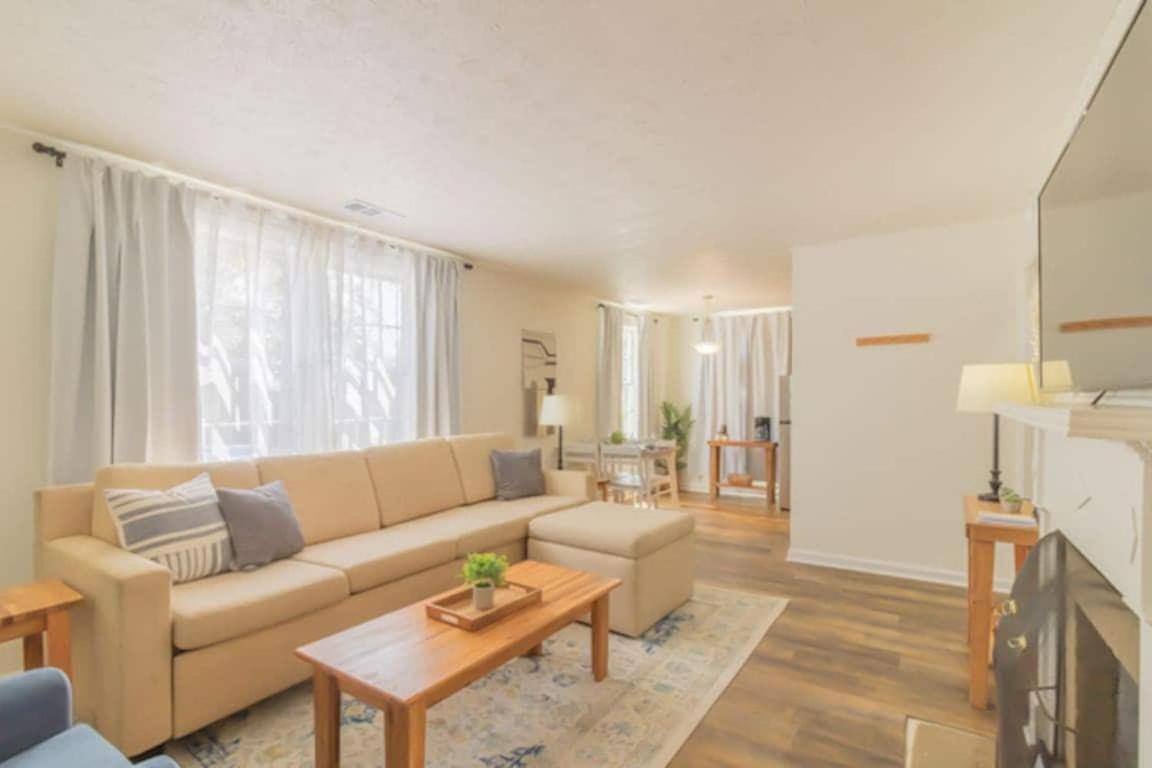The Delightful Doubles- Unit A- Centrally Located Columbus Ngoại thất bức ảnh