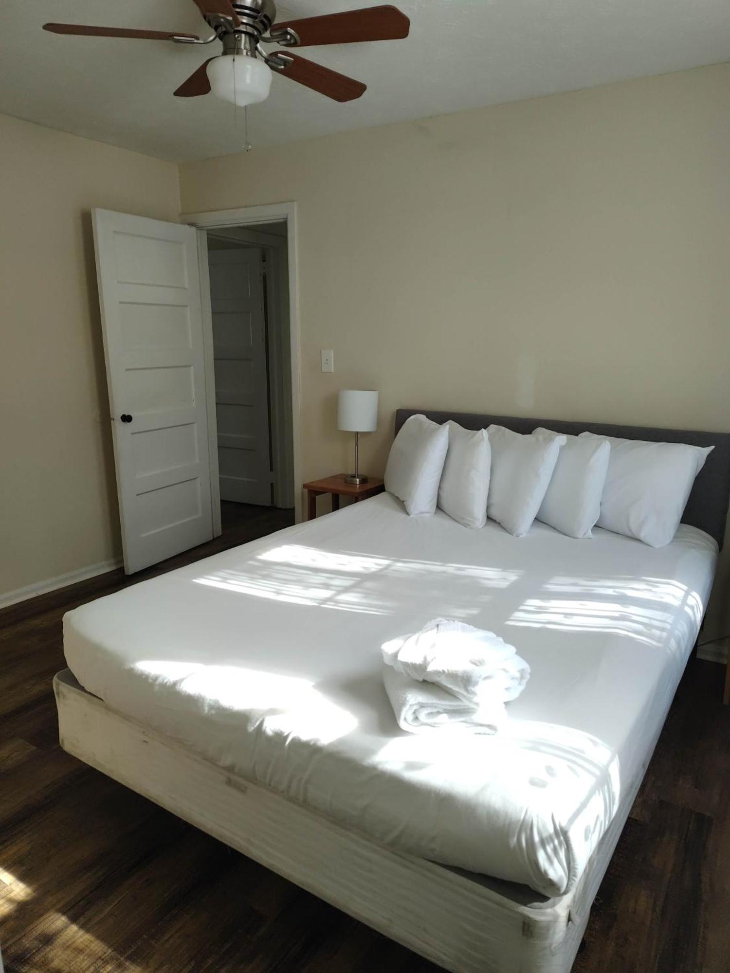 The Delightful Doubles- Unit A- Centrally Located Columbus Ngoại thất bức ảnh
